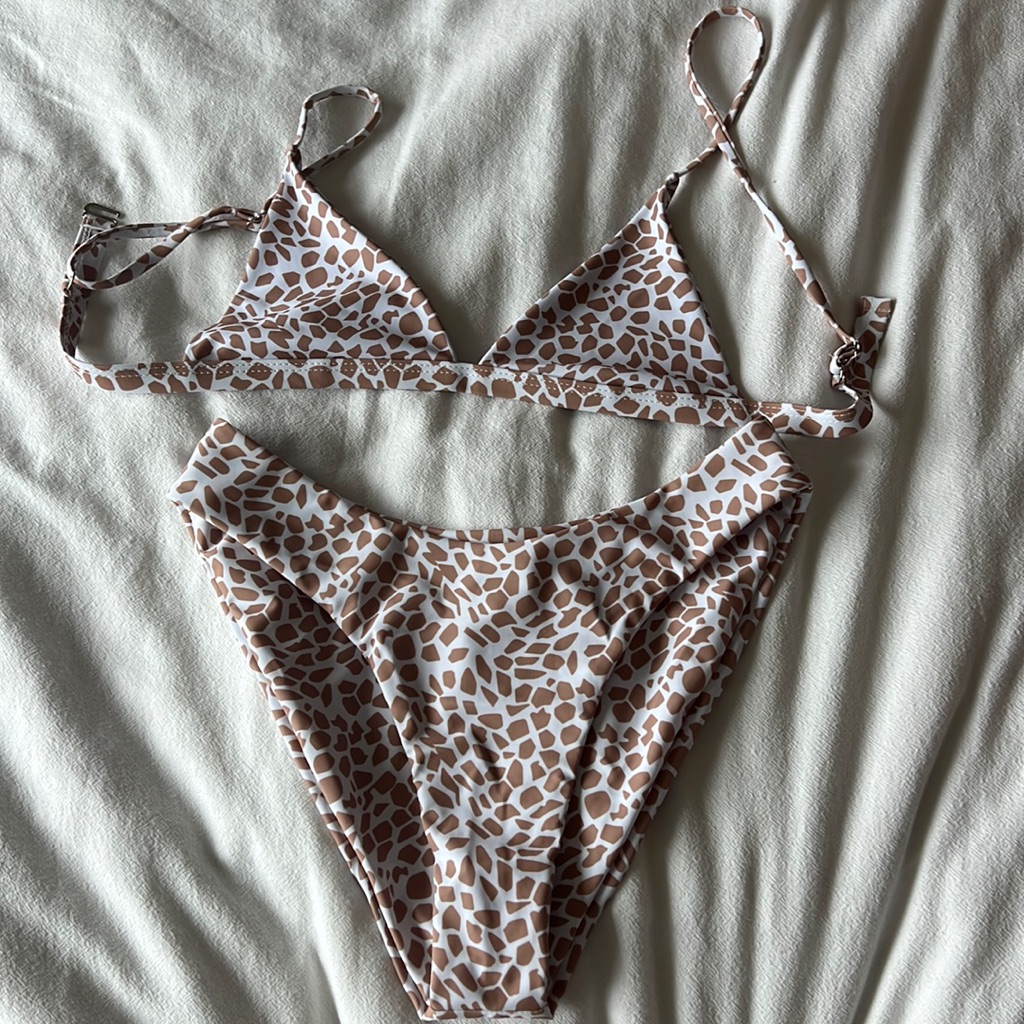 Triangle Suit